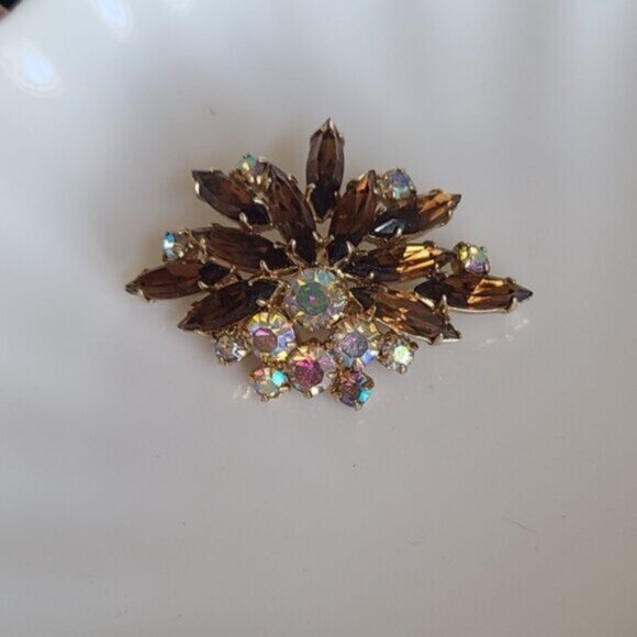 Vintage Aurora Borealis Amber Gold Tone Brown Crystal Cluster Brooch - Picture 8 of 8